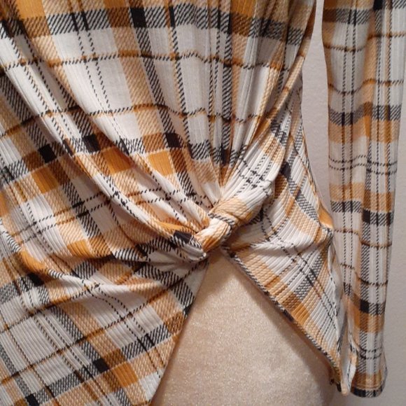 B Famous #USA Gold Black Cream Gingham Squares Asymetrical Shirt - Size Medium - Picture 2 of 7